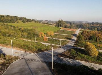 Terreno · 750m² · INVISTA EM TERRENO - SEU NOVO LAR E DE SUA FAMÍLIA!!