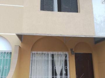 Casa · 80m² · 2 Quartos · 1 Vaga · Sobrado - V. Gustavo