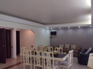 Apartamento · 233m² · 4 Quartos · 2 Vagas · Apartamento em Rua Azevedo Sodré - Boqueirão - Santos/SP