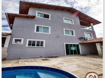cabed0dd960d264e5307930b5cf896e188c6f7ed · Mansão no bairro M. Dias Branco