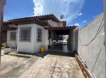 40c4a71d9f5c9fff8c77c66608875d9a83f4e1c6 · Casa com 3 dormitórios à venda, 128 m² por R$ 850.000,00 - Itaipu - Niterói/RJ