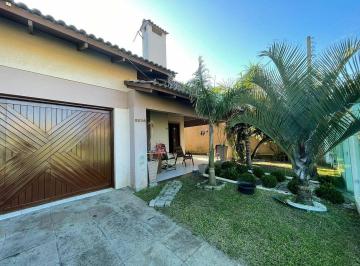 Casa · 180m² · 6 Quartos · 2 Vagas · Casa em  Júlio de Castilhos - Centro - Imbé/RS