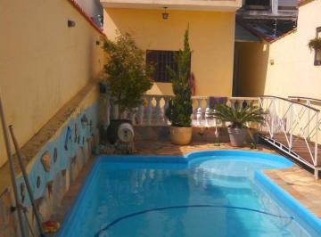 Casa · 138m² · 4 Quartos · 2 Vagas · Sobrado em Rua Jorge Salomão - Vila Suissa - Mogi das Cruzes/SP