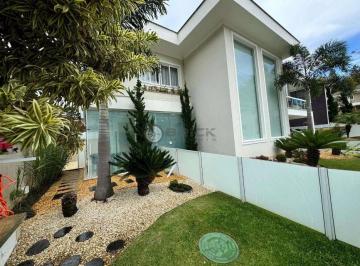 241405.jpg · Casa em condomínio com 4 quartos sendo 3 suítes no Panorama Teresópolis/RJ.