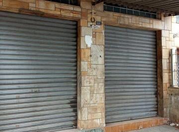 Apartamento · 300m² · Prédio - Pq. Vitória