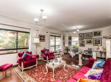 Apartamento · 211m² · 3 Quartos · 4 Vagas · APARTAMENTO em MOEMA - 211m²