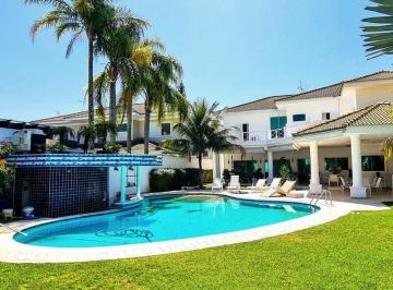 Casa · 490m² · 6 Quartos · 4 Vagas · Casa à venda no Acapulco, condomínio na praia de Guarujá.