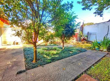 383756_i746xva4458x1CBM94_383756630fd2063af32.jpg · Casa 03 Quartos com 01 suíte | 04 vagas de garagem | bairro São Sebastião