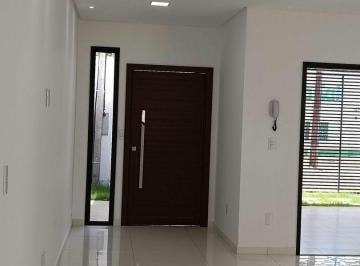 Casa de 3 quartos, Cascavel · Sobrado em Rua Vicente Machado - Centro - Cascavel/PR