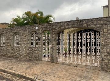 2022/09/a865a633de350b27789d2b671db969d7.jpg · LINDA CASA TÉRREA 3 dormitórios com 248 m² de construção com pavimento inferior muito bem aproveitad