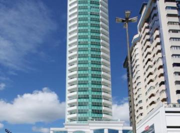 Apartamento · 285m² · 4 Quartos · 4 Vagas · Apartamento diferenciado com piscina privativa mobiliado e decorado frente mar