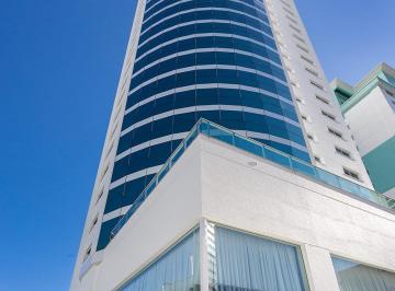 Apartamento · 192m² · 4 Quartos · 3 Vagas · Finamente mobiliado sendo 04 dormitórios e duas suites em Balneário Camboriu