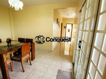 Casa · 391m² · 5 Quartos · 4 Vagas · 02 Casas com entrada individual, 4 Vagas de garagem - Centro Sarzedo !