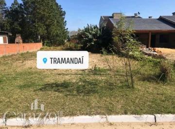 Apartamento · 313m² · Terreno em Tramandaí