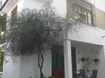 Foto 01 · Casa à Venda em Salvador-BA, Jardim Apipema: 3 Quartos, 1 Suíte, 2 Salas, 3 Banheiros, 5 Vagas de Ga
