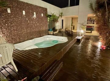 Casa · 420m² · 3 Quartos · 3 Vagas · Casa de condomínio em  Avenida Alberto Lamego - Parque Califórnia - Campos dos Goytacazes/RJ