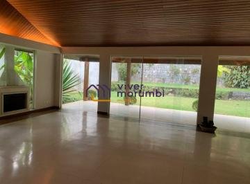 Casa · 459m² · 3 Quartos · 6 Vagas · Ampla e Confortável - Próximo ao Colégio Pio XII