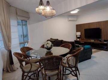 Apartamento de 3 quartos, Balneário Camboriú · Oportunidade - Diferenciado na Quadra Do Mar!
