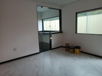 Foto 01 · Casa à venda em Esmeraldas-MG, bairro Floresta Encantada: 2 quartos, 1 suíte, 1 sala, 2 banheiros, 1