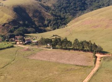 Rural · 300m² · 2 Quartos · 2 Vagas · Fazenda à venda no bairro Macacos - Silveiras/SP
