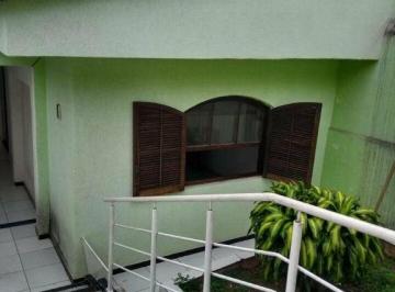 Casa · 200m² · 3 Quartos · 4 Vagas · SÃO 3 CASAS NO MESMO TERRENO