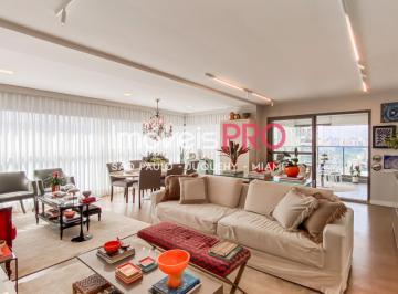 Apartamento · 156m² · 3 Quartos · 2 Vagas · Alto padrão em Moema, prédio novo e imponente! Localização Privilegiada!