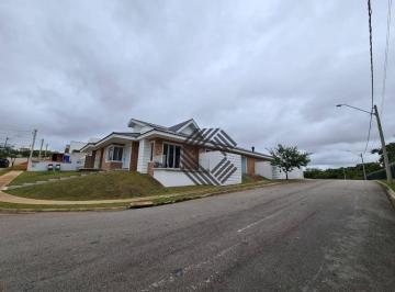 d0ce1cf797a4f3cf3445f48bd2c2f72dab511381 · Casa Térrea Novíssima, frente área verde, com 3 suítes, espaço gourmet e piscina à venda, 394 m² Eco