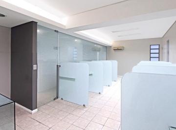 Comercial de 10 quartos, Porto Alegre · Prédio comercial pronto para uso