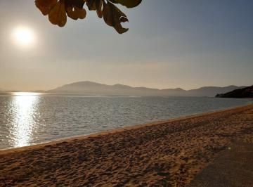 Terreno · 375m² · Terreno de 375m² na Praia de Fora em Palhoça/SC - Poucos Metros do Mar!