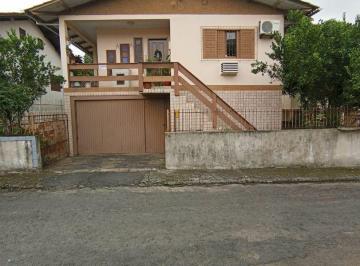 Casa · 149m² · 5 Quartos · 3 Vagas · Casa em  Rua Bento Gonçalves - Cruzeiro do Sul - Criciúma/SC