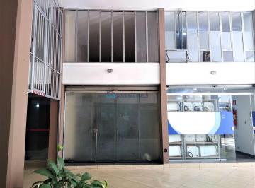Comercial · 109m² · Loja de 109mts próximo a estação Vila Mariana do Metro.