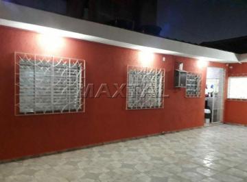 Casa · 200m² · 2 Quartos · 3 Vagas · Casa Reformada com 2 Dormitórios (1 Suíte), Quintal, Pomar e 3 Vagas de Garagem