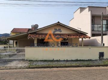 Foto 01 · Adriano Carpes Imóveis vende casa AVERBADA com 4 dormitórios, sendo 1 suíte, em amplo terreno, perti