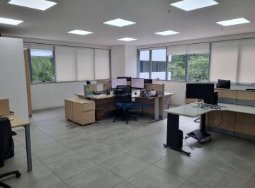 b71582669fe1d75565a482dbea1d91429978b0ea · Sala com 700m² e 11 vagas SC401 Square Corporate