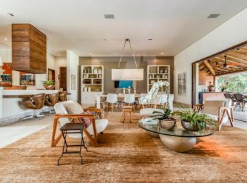 Casa · 1100m² · 7 Quartos · 4 Vagas · Casa à venda na Fazenda Boa Vista