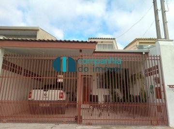 922_i15NKKu9J532NCuB322_922632af805840ff.jpg · Casa à venda com ático de frente para a rua