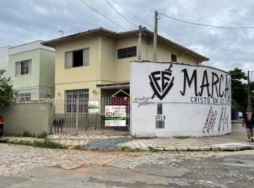 2b3da664eab0ff172923cde01a4a80b8b74024c9 · Sobrado com 3 dormitórios para alugar, 168 m² por R$ 2.366,00/mês - Centro - Taubaté/SP