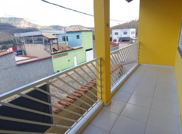 Foto 01 · Vendo uma ótima casa no bairro Santa Rosa, com uma vista linda das montanhas.