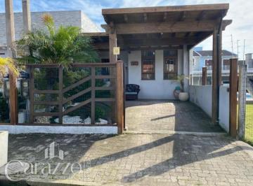 Apartamento · 110m² · 2 Quartos · 2 Vagas · casa de 02 dormitórios sendo duas suites no centro de tramandaí