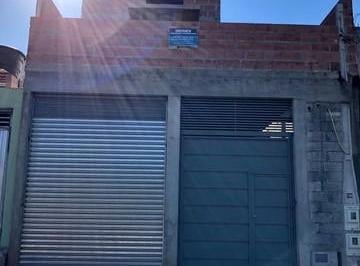 Comercial · 175m² · 2 Quartos · 5 Vagas · CASA - JARDIM BRASIL - VARZEA PAULISTA
