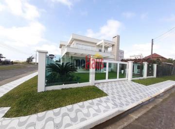 22647675_g.jpg ·
Casa de alto padrão próximo a Plataforma na Praia de Tramandaí