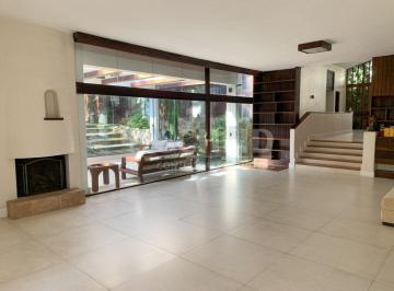 Casa · 486m² · 4 Quartos · 5 Vagas · Sobrado de alto padrão a venda em Chácara Monte Alegre