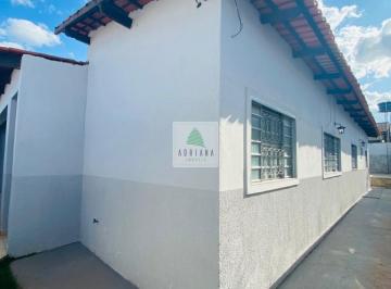 Casa · Casa Ampla Muito Bem Construída 3 Quartos Sendo 1 Suíte Garagem Paralela ´para 2 Carros Quintal