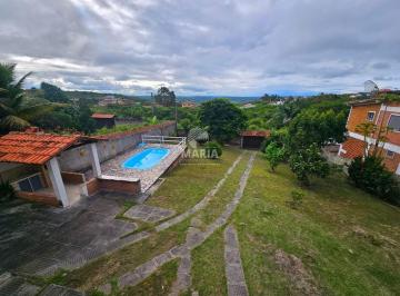 Casa Venda de 4 quartos · Casa fora de condomínio à venda em Gravatá/PE! Amplo terreno e piscina privativa!