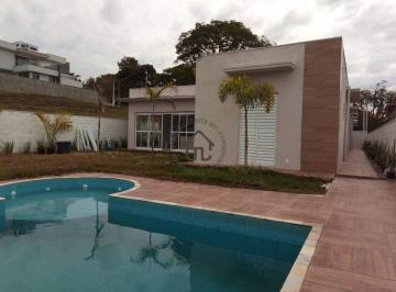 Casa · 340m² · 5 Quartos · 4 Vagas · Casa Térrea à venda no condomínio Villa D'oro em Vinhedo.