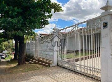 Casa · 890m² · 4 Quartos · 7 Vagas · Casa à venda no Parque Taquaral em Campinas.
