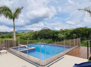 Casa · 400m² · 4 Quartos · 3 Vagas · Casa térrea com 4 quartos venda no Condomínio Vivendas do Japi em Jundiaí.