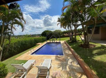 piscina · Casa à venda com 4 quartos no Condomínio Marambaia de Vinhedo.