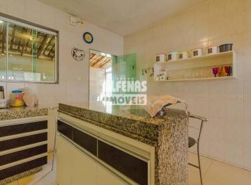 Casa · 250m² · 3 Quartos · 3 Vagas · Casa à venda 3 quartos no Bairro TROPICAL