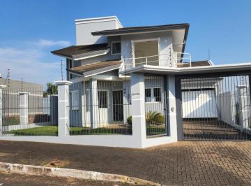 Casa · 157m² · 3 Quartos · 3 Vagas · 
                                Casa com linda vista
                            